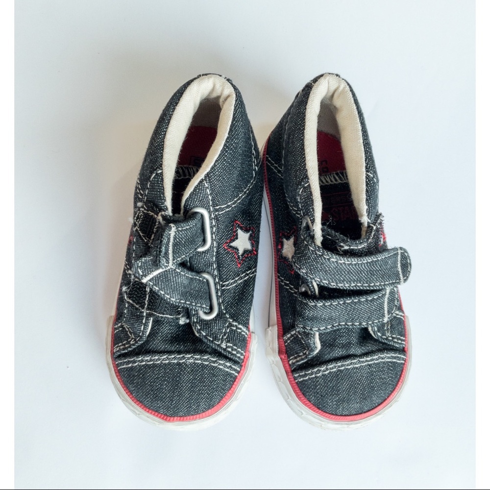 Converse Size 5 Blue Sneakers